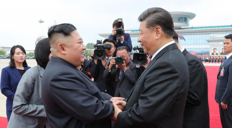 Kim Jong-Un akan Bergabung dengan Vladimir Putin pada Parade Militer China